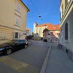 Studio University * Graz